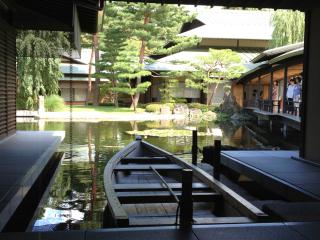 ����������