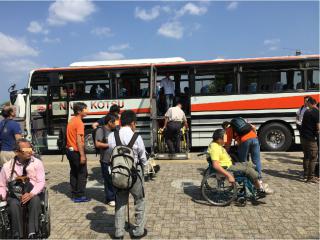 ����������